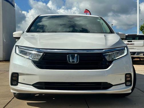 Platinum White Pearl 2022 Honda Odyssey Touring
