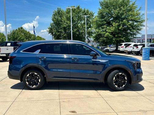 Midnight Lake Blue 2025 Kia Sorento S