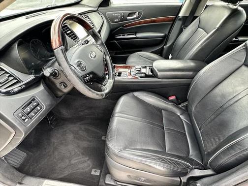 2015 Kia K900 Luxury