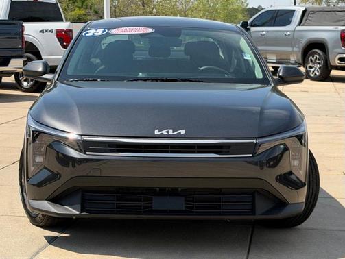 Interstellar Gray 2025 Kia K4 LXS