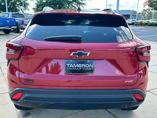 Apex Red 2026 Chevrolet Trax FWD 2RS