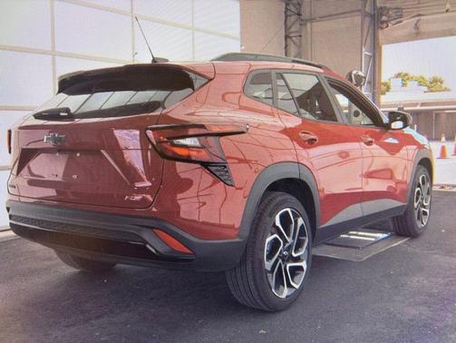 Apex Red 2026 Chevrolet Trax FWD 2RS