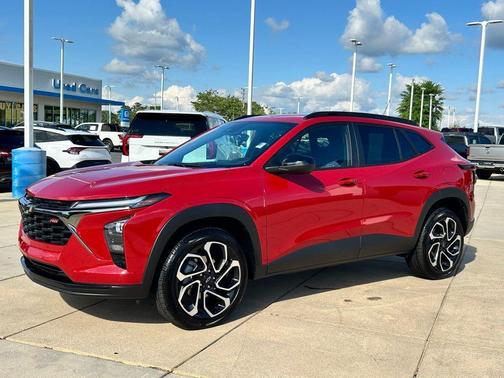 Apex Red 2026 Chevrolet Trax FWD 2RS