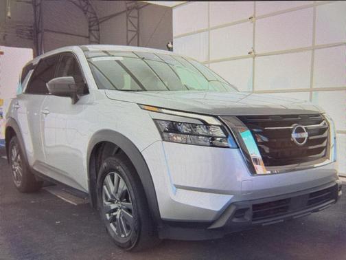 2024 Nissan Pathfinder S 4WD