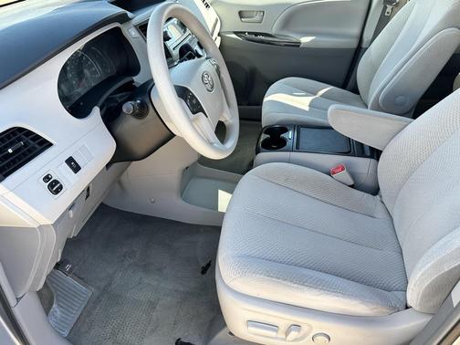 2012 Toyota Sienna Base