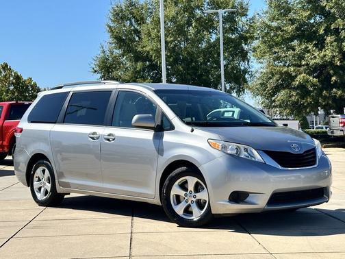 2012 Toyota Sienna Base
