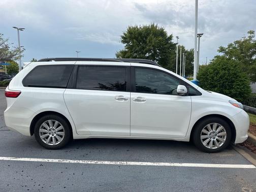2017 Toyota Sienna Limited