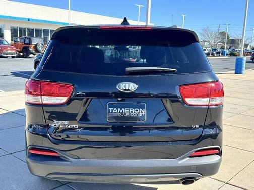 2016 Kia Sorento LX