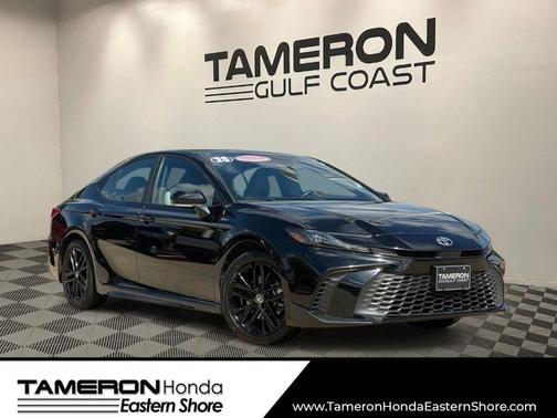 Black 2025 Toyota Camry SE