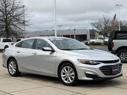 2022 Chevrolet Malibu FWD LT