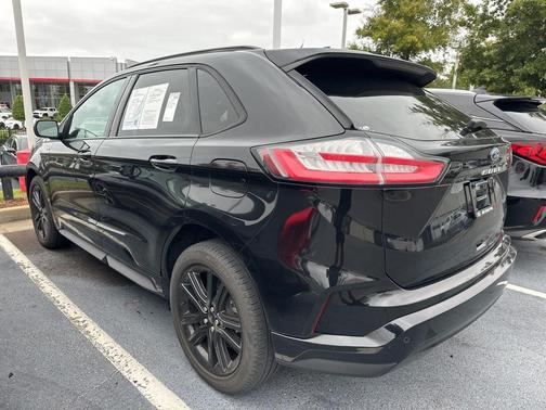2022 Ford Edge ST Line
