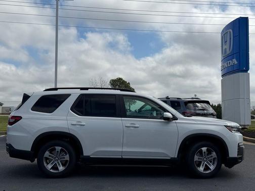 Platinum White Pearl 2026 Honda Pilot EX-L