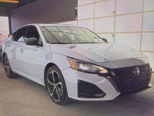 2024 Nissan Altima SR FWD