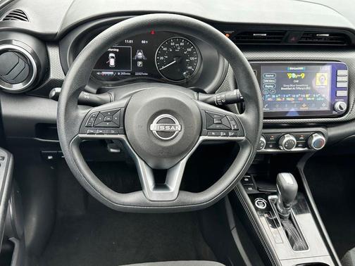 Gun Metallic 2024 Nissan Kicks SV