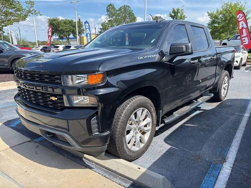 Black 2019 Chevrolet Silverado 1500 Custom