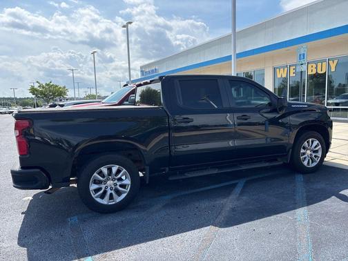 Black 2019 Chevrolet Silverado 1500 Custom