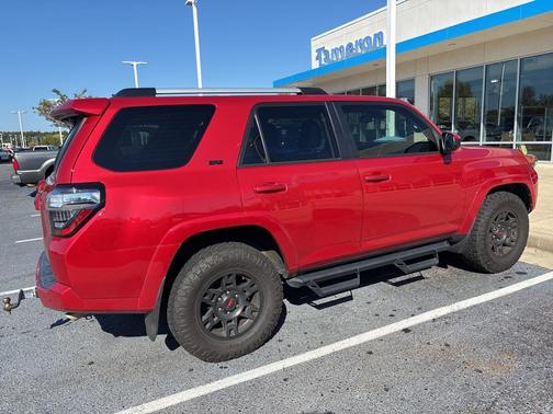 2022 Toyota 4Runner SR5
