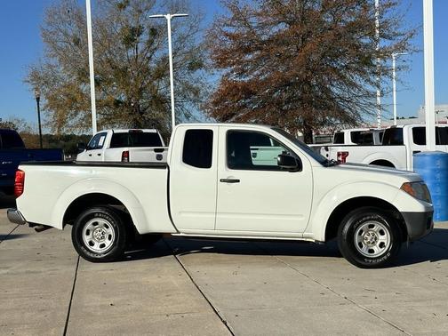 2014 Nissan Frontier S