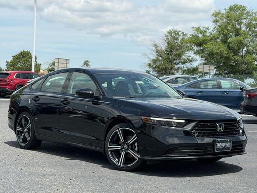 Crystal Black Pearl 2026 Honda Accord SE
