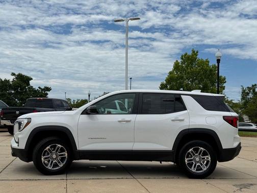 Summit White 2026 GMC Terrain AWD Elevation