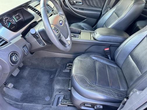 2017 Ford Taurus SEL