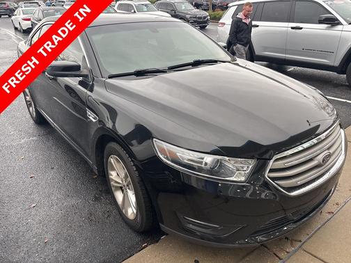 2017 Ford Taurus SEL