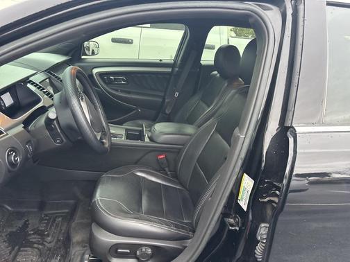 2017 Ford Taurus SEL