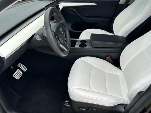 Solid Black 2023 Tesla Model Y Performance Dual Motor All-Wheel Drive