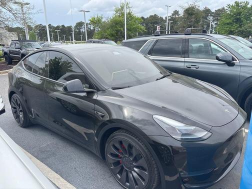 Solid Black 2023 Tesla Model Y Performance Dual Motor All-Wheel Drive
