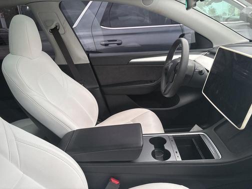 Solid Black 2023 Tesla Model Y Performance Dual Motor All-Wheel Drive