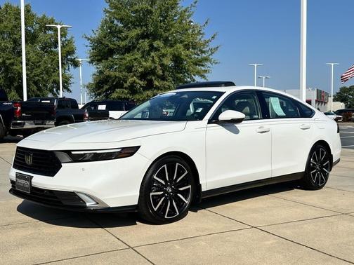 2023 Honda Accord Hybrid Touring