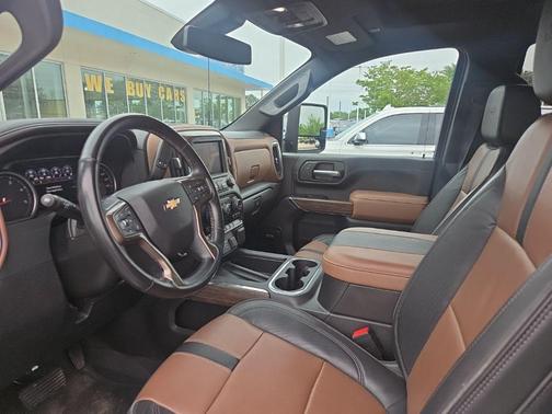 Greenstone Metallic 2023 Chevrolet Silverado 2500 High Country