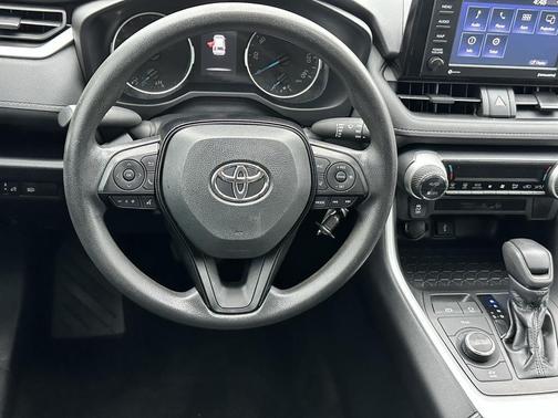 2020 Toyota RAV4 Hybrid LE