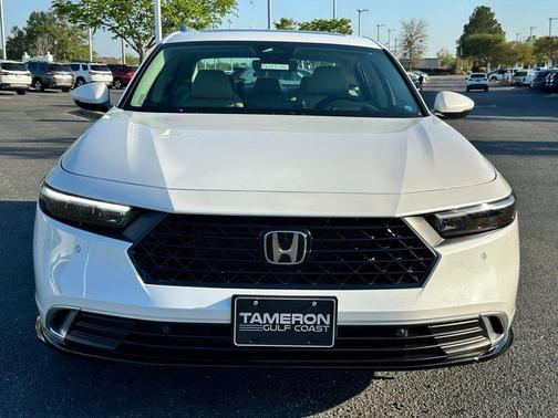 Platinum White Pearl 2026 Honda Accord Hybrid Touring