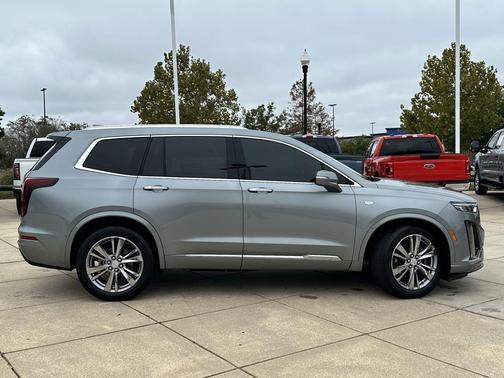 2023 Cadillac XT6 Premium Luxury FWD