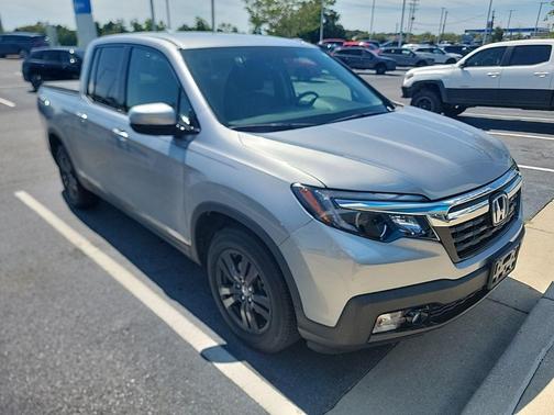 Lunar Silver Metallic 2018 Honda Ridgeline Sport