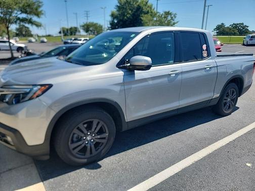 Lunar Silver Metallic 2018 Honda Ridgeline Sport