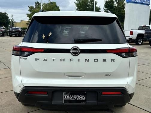 2022 Nissan Pathfinder SV 2WD