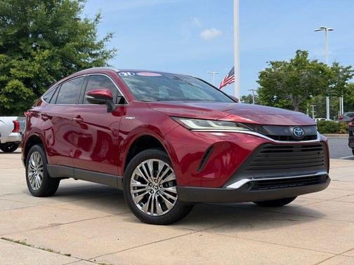 Ruby Flare Pearl 2021 Toyota Venza XLE