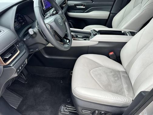 2024 Toyota Grand Highlander Hybrid Limited MAX