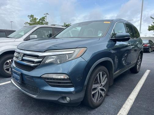 Steel Sapphire Metallic 2017 Honda Pilot Touring