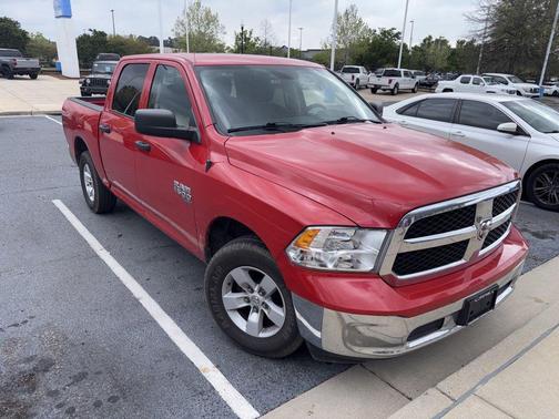 Flame Red Clearcoat 2022 RAM 1500 Classic SLT