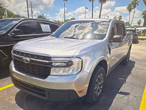 Iconic Silver Metallic 2024 Ford Maverick XLT