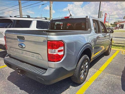 Iconic Silver Metallic 2024 Ford Maverick XLT