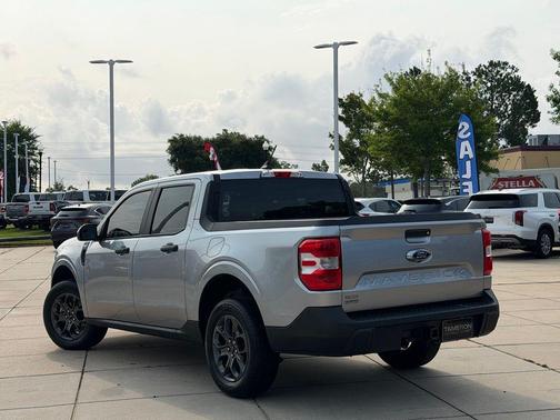 Iconic Silver Metallic 2024 Ford Maverick XLT