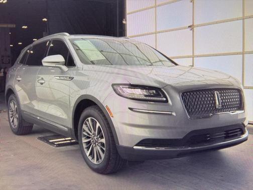 2023 Lincoln Nautilus Standard