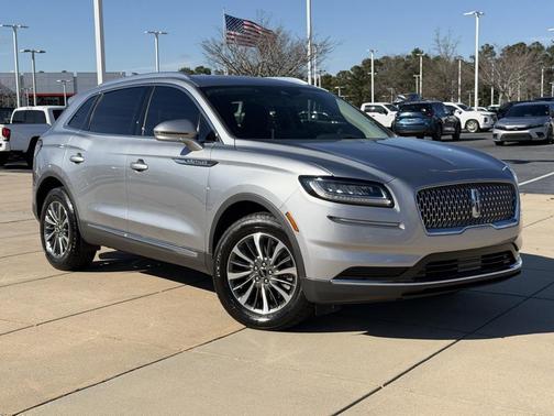 2023 Lincoln Nautilus Standard