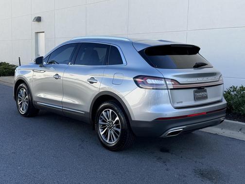 2023 Lincoln Nautilus Standard