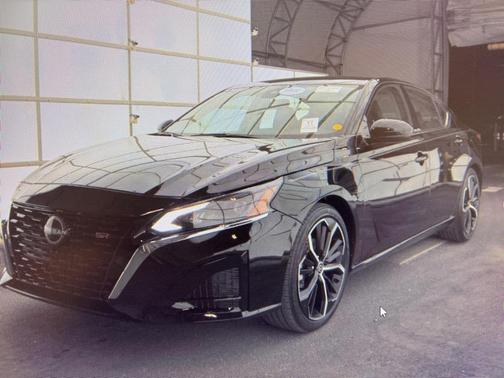 2024 Nissan Altima SR FWD
