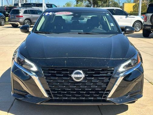 2024 Nissan Altima SR FWD